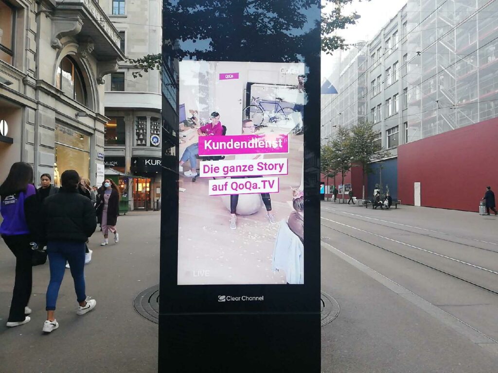 QoQa Displayce DOOH campaign - Gamned Switzerland